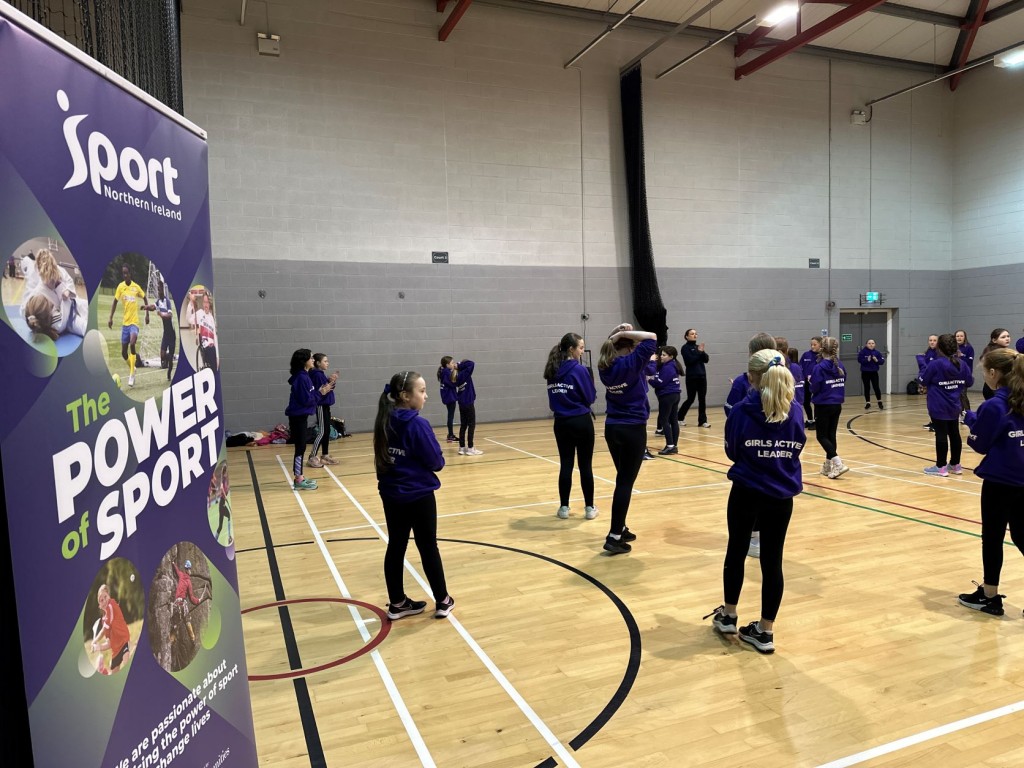 Power of Sport Banner Girls Active Day